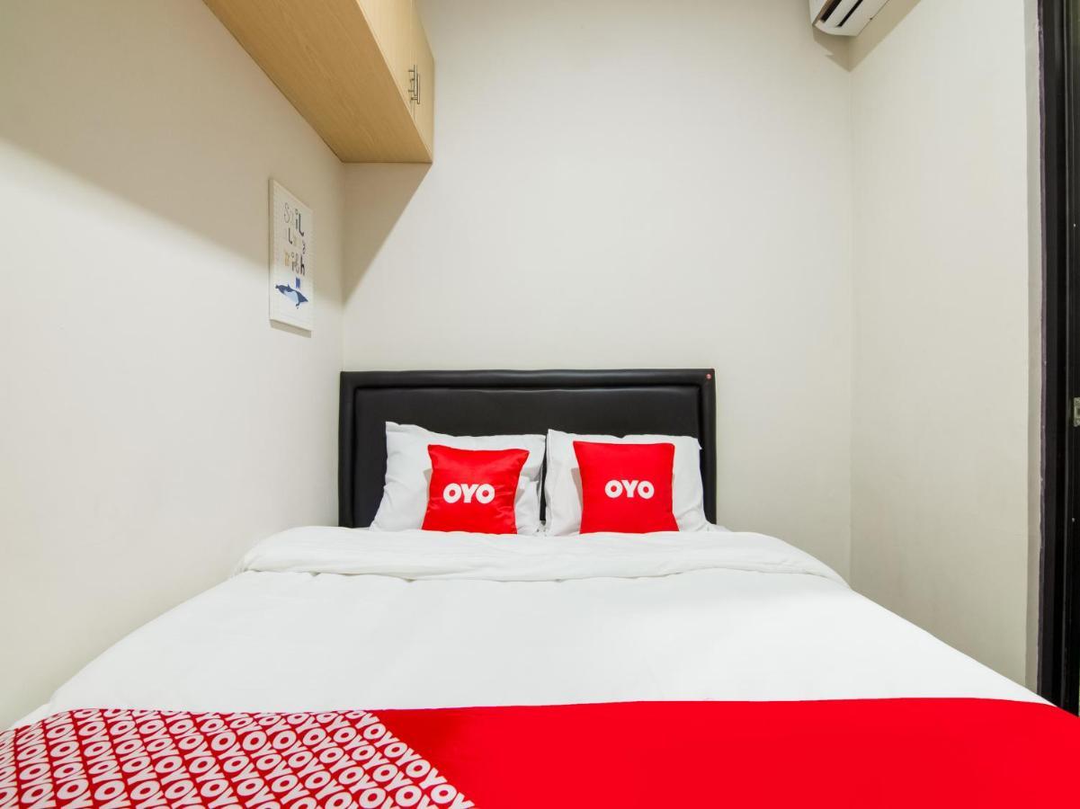 Oyo 3824 Columbus Residence J1 Telukjambe Buitenkant foto