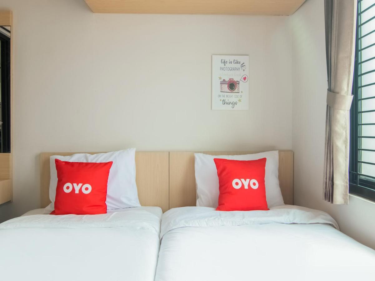 Oyo 3824 Columbus Residence J1 Telukjambe Buitenkant foto